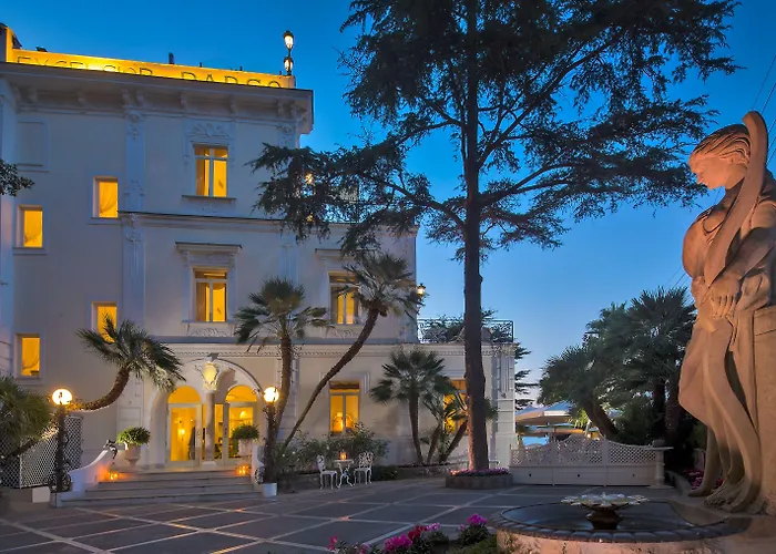 Отель Luxury Excelsior Parco