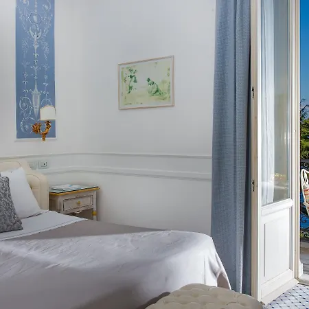 Otel Luxury Excelsior Parco Capri