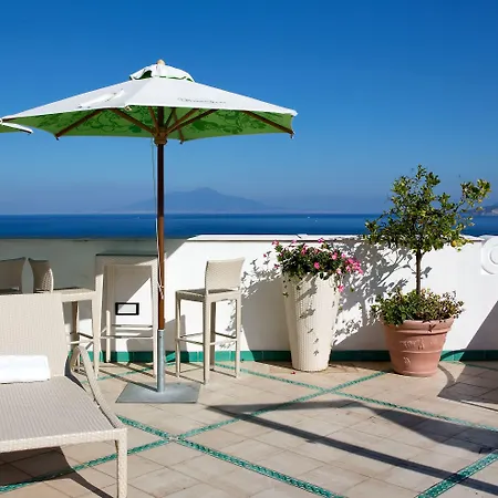 Otel Luxury Excelsior Parco Capri