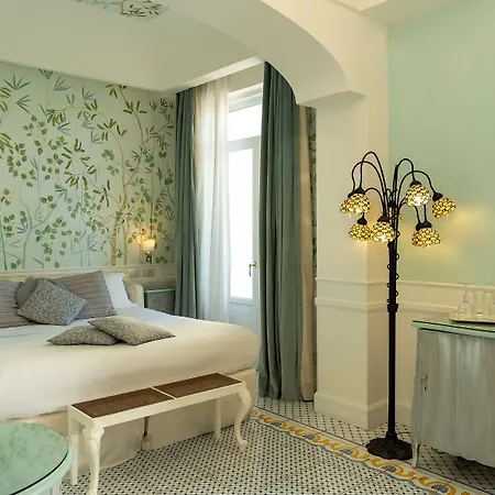 Luxury Excelsior Parco Capri