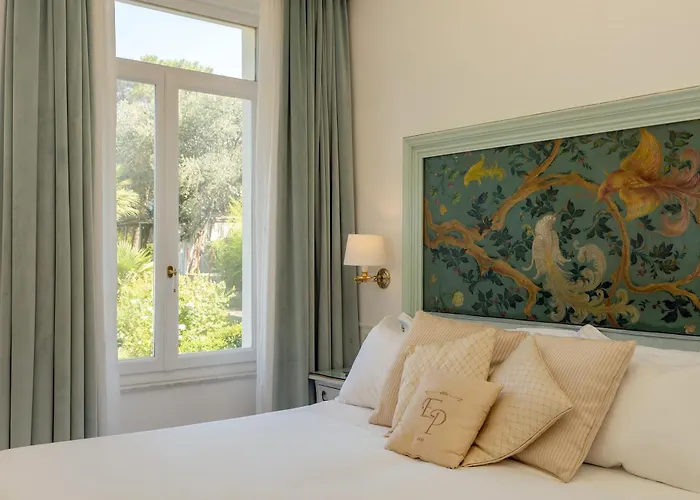 ラグジュアリー エクセルシオール パルコ カプリ