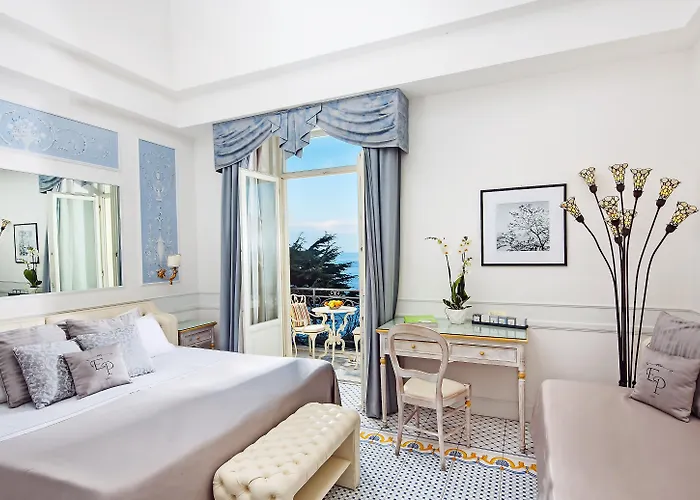 ラグジュアリー エクセルシオール パルコ ホテル 5*