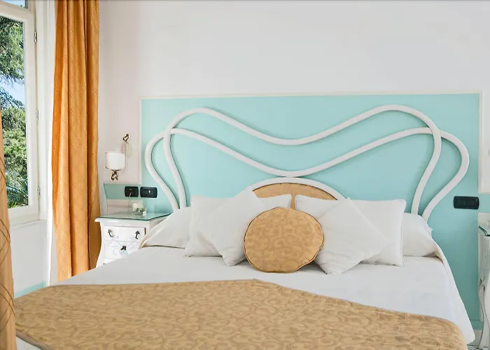 ホテル ラグジュアリー エクセルシオール パルコ カプリ