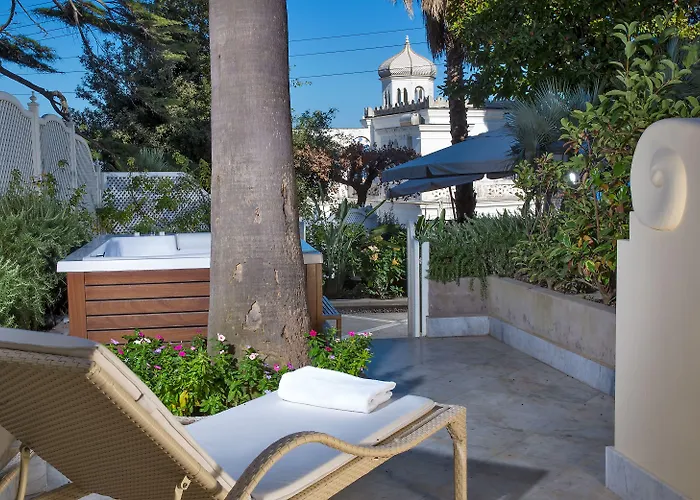 ラグジュアリー エクセルシオール パルコ 5* カプリ