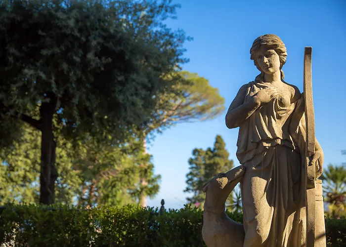 ラグジュアリー エクセルシオール パルコ ホテル カプリ