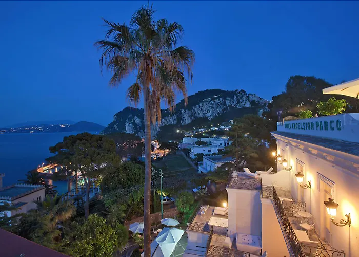 ラグジュアリー エクセルシオール パルコ 5* カプリ