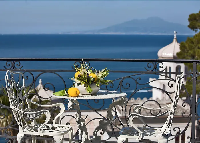 ラグジュアリー エクセルシオール パルコ 5* カプリ