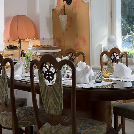 Luxury Excelsior Parco Szálloda Capri